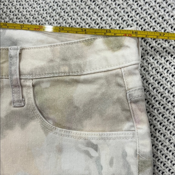 Universal Thread Multicolor Tie-Dye Shorts - Picture 5 of 8